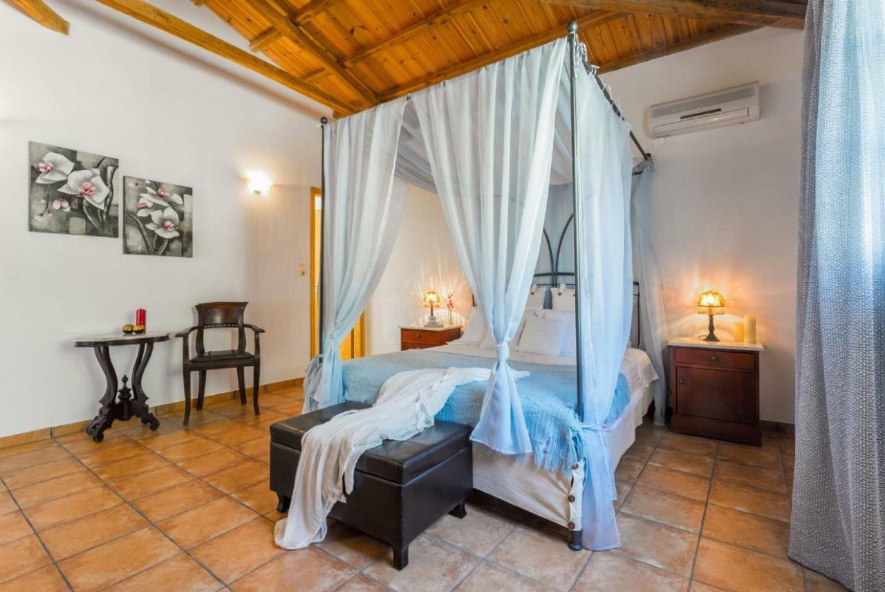 Villa Tassoula Isomata Esterno foto