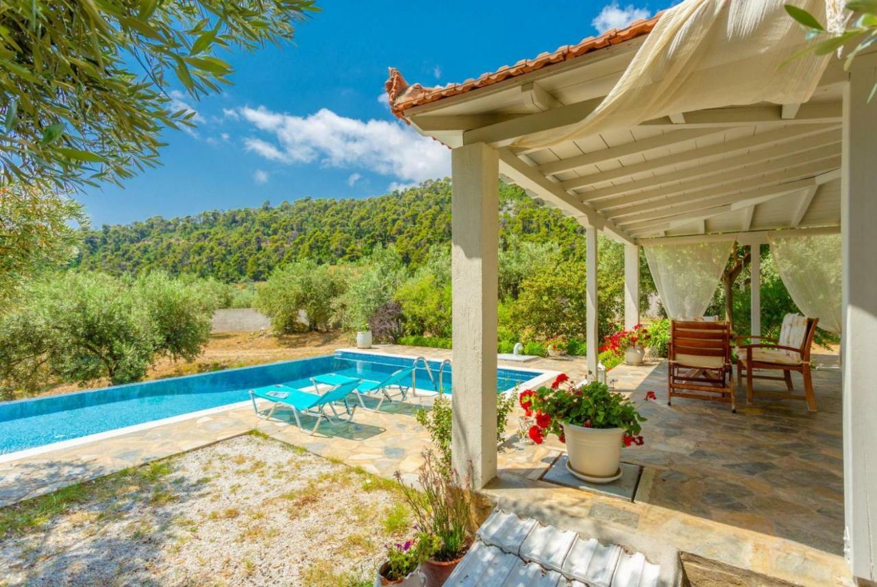 Villa Tassoula Isomata Esterno foto