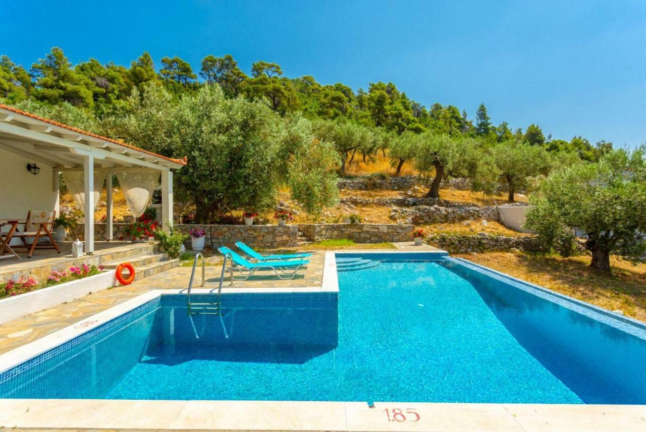 Villa Tassoula Isomata Esterno foto