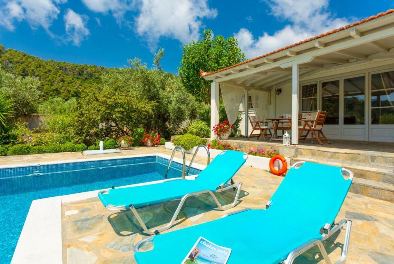 Villa Tassoula Isomata Esterno foto
